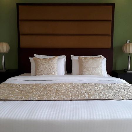 Aston Luxury Apartments Colombo Exterior foto